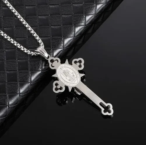 Vista 4 de JISAAN ST.Benedict - Collar con colgante de poder cruzado de protección, collar de medalla de protección de San Benito, collar de crucifijo de acero