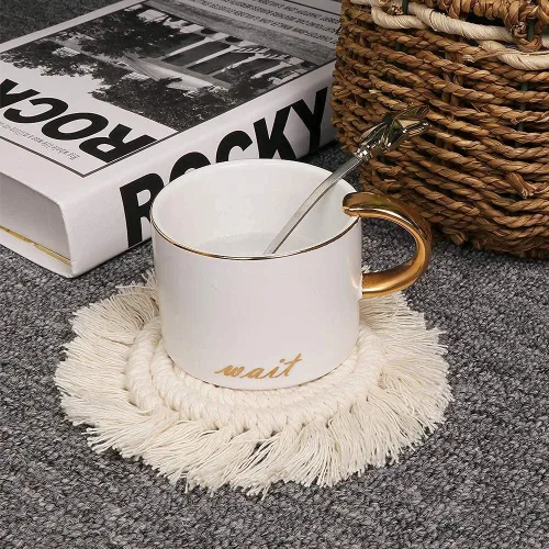 Vista 4 de Paquete de 2 posavasos de algodón hechos a mano de macramé, elegantes y absorbentes, 7.4 pulgadas, redondos, tejidos, bohemios, con borlas de flecos