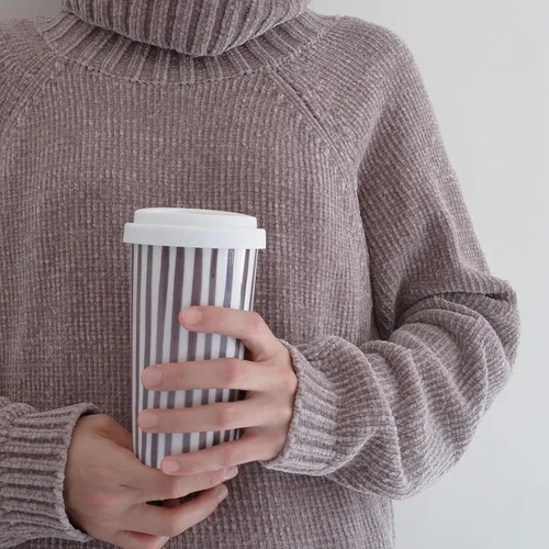 Vista 5 de Millie - Taza de viaje de cerámica con tapa, taza de café reutilizable de 12 onzas, esta taza de café de viaje de cerámica hecha a mano es apta