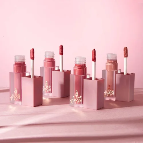 Vista 5 de Mally Beauty Liquid Luxury Matte - Berry - Color de labios líquido mate de larga duración - Fórmula no seca