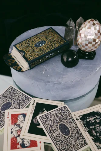 Vista 4 de Open Portals Playing Cards & Oracle Deck (versión Lightside)