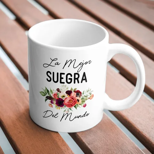 Vista 4 de Taza La Mejor Suegra Del Mundo, regalo para suegra, la mejor suegra del mundo, regalo de cumpleaños, día de la madre española, regalos para mamá