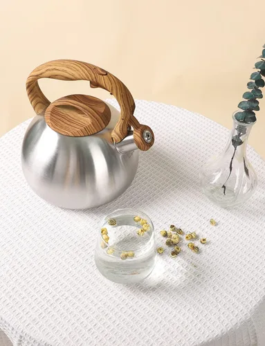 Vista 8 de BELANKO Hervidor de té de 2.7 cuartos de galón para estufas, tetera de acero inoxidable de grado alimenticio con silbato fuerte, mango de madera