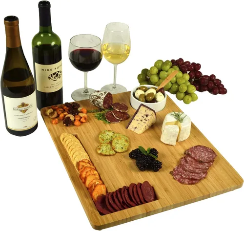 Vista 9 de Picnic at Ascot Monogram Bamboo Cheese/Charcutery/Cracker Tabla para servir - Incluye salsa de cerámica/cuenco de oliva con cuchara de bambú. letra