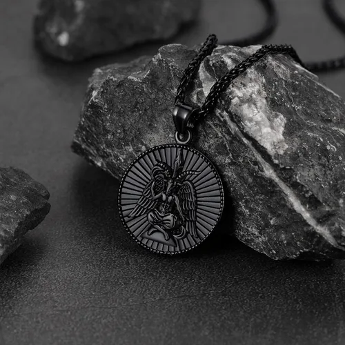 Vista 9 de FaithHeart Collar de cabeza de toro punk de acero inoxidable para hombres y mujeres colgante de cruz invertida de Satanás con delicado embalaje