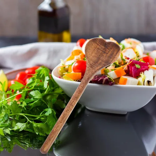 Vista 4 de UPKOCH Cuchara de madera en forma de corazón, mango largo, cuchara agitadora de madera para mezclar ensaladas de cocina, servir en fiestas