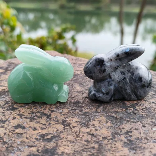 Vista 4 de YGLINE Figura de conejo de cristal con piedras preciosas para tallar animales (aventurina verde)