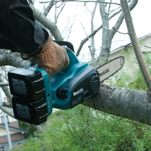 Vista 3 de Makita DUC252Z Sierra de cadena 11.8 in 18V + 18V