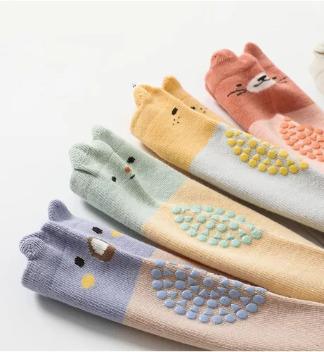 Vista 7 de BEHELE Calcetines antideslizantes hasta la rodilla para bebés y niños pequeños con agarres para niñas y niños, calcetines antideslizantes
