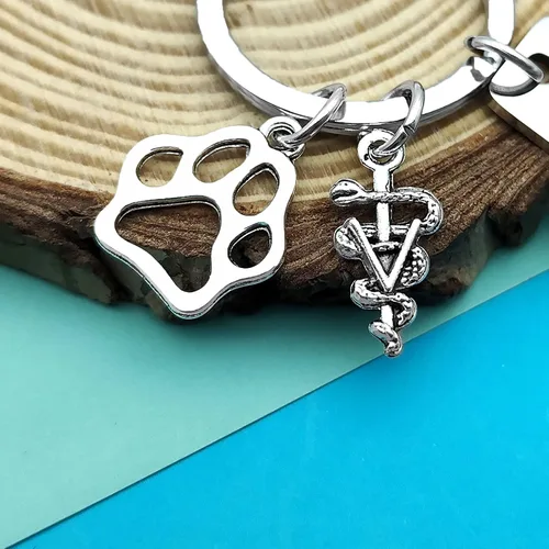 Vista 3 de Dabihu Vet Tech Keychain Veterinarian Appreciation Gifts Thank You Gifts for Veterinary Tech Coworker Animal Rescue Gifts