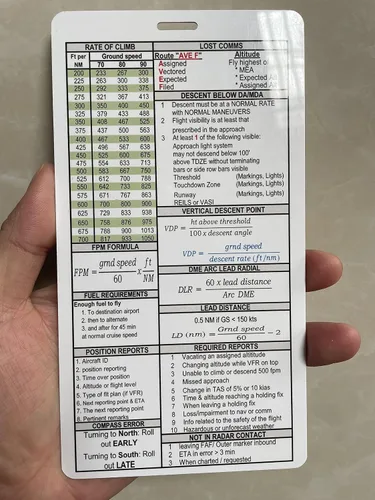 Vista 2 de Crystal Pilot Paquete de planificación IFR: hoja de trucos y bloc de notas