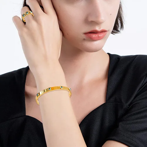 Vista 2 de JINHUI Pulsera con dije de corazón para mujer, pulsera colgante de corazón con dije, pulsera de corazón de plata y oro rosa, pulsera de corazón