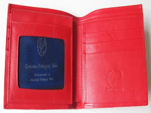 Vista 5 de Cuero auténtico de la piel de Stingray 1 ojo hombre bifold brillante rojo cartera