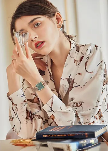 Vista 6 de Reloj de pulsera vintage para mujer, estilo cuadrado, estilo vintage, para mujer