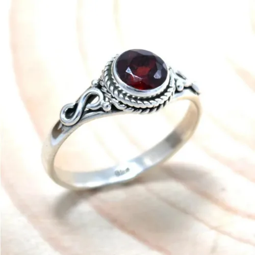 Vista 3 de Christmas Day Gifts Ring, Garnet ring, Solid 925 Silver Ring, Unique Design Ring, Statement Ring, Best Mother Gifts, Artisan Jewelry, Garnet