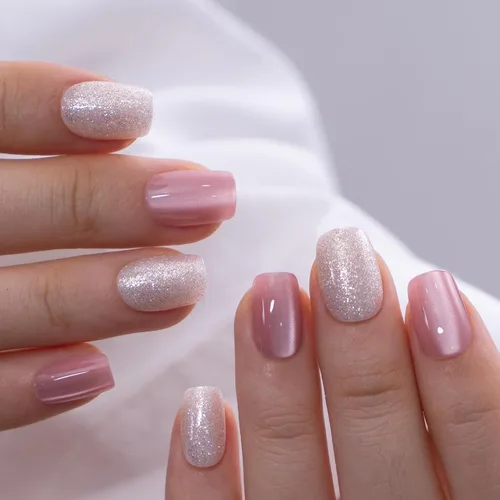 Vista 27 de CurvLife Uñas postizas cuadradas cortas a presión, terciopelo degradado Paris Script