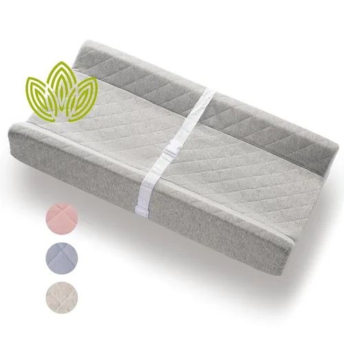 Vista 11 de Cambiador de bebé contorneado de algodón orgánico con colchón de espuma impermeable, incluye funda suave, extraíble y lavable, correa de seguridad