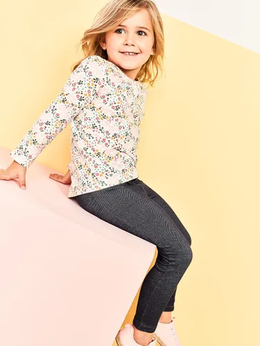 Vista 5 de Simple Joys by Carter's Conjunto de camiseta y chaleco de 4 piezas para niñas pequeñas, paquete de 4