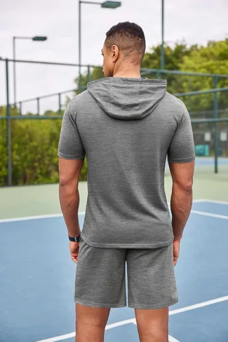 Vista 4 de COOFANDY Conjunto deportivo de 2 piezas con capucha para hombre, manga corta, casual, deportivo, con capucha y pantalones cortos
