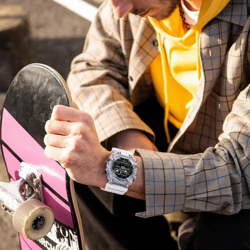 Vista 8 de G-Shock GA900SKL-7A Reloj de la serie esqueleto de ondas sonoras color blanco Blanco transparente