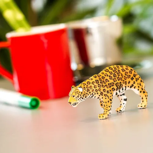 Vista 10 de Safari Ltd. Figura de Jaguar – Figura de modelo de juguete realista pintada a mano – Juguete divertido y educativo para niños, niñas y niños a