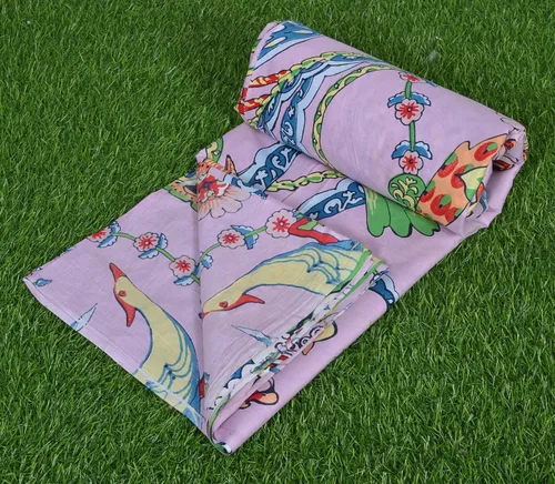 Vista 4 de Yard - Tela de gasa de algodón con estampado floral de 45 pulgadas de ancho, color negro, para costura (5 yardas, rosa bebé)