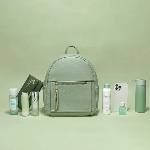 Vista 8 de Mini mochila antirrobo para mujer, bonita mochila escolar para adolescentes y niñas con cremallera segura y borla, forro polar verde con licencia