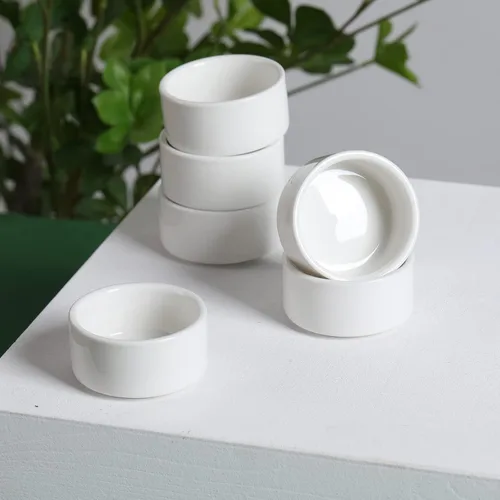 Vista 7 de Juego de 6 mini ramequines de porcelana de 1 oz, plato pequeño para soufflé de cerámica, exactamente diseñado para salsa, salsa de tomate, salsa
