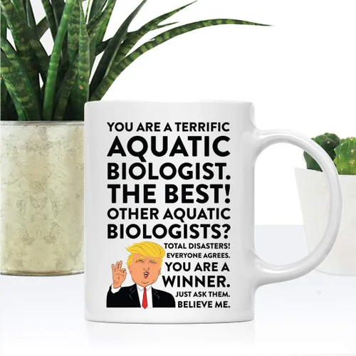 Vista 2 de Andaz Press Round 11 oz taza de té de cerámica para café divertido presidente Donald Trump regalo de Navidad, You are a Terrific Aquatic Biologist