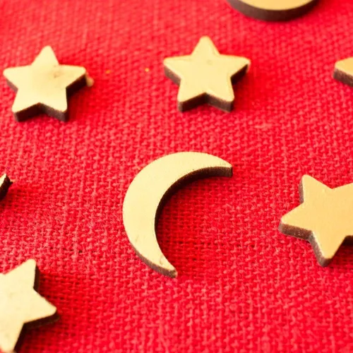 Vista 3 de Luck and Luck Confeti de mesa de estrella de luna dorada, confeti de madera, decoraciones de mesa Eid Mubarak, Confeti de mesa de oro, dispersos