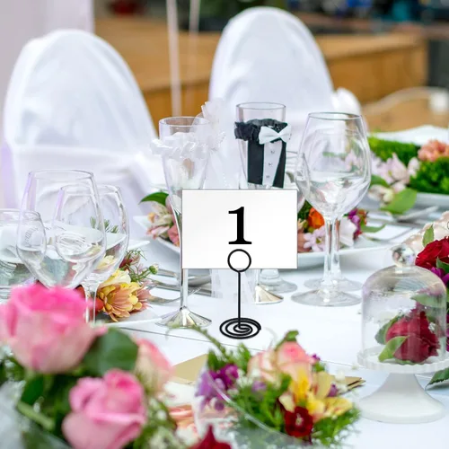 Vista 5 de TecUnite 24 soportes para números de mesa de 3.35 pulgadas, soporte para fotos, fotos, nombre, menú, clips para tarjetas de notas, soporte