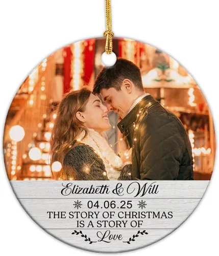 Vista 19 de Adorno de cerámica personalizable con texto en inglés «Our First Christmas Married», adorno de Navidad personalizado para el señor y la señora