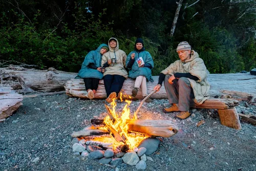 Vista 3 de Therm-a-Rest Honcho Poncho Down Manta de Camping Vestible Borgoña