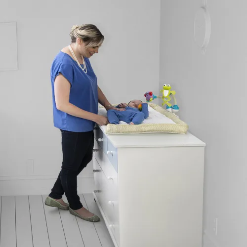 Vista 4 de FunFlex - Abrazadera en cualquier lugar Sistema de juego de juguetes para bebés flexible e intercambiable (juego de espejos de rana)