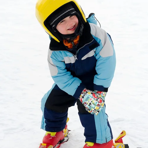 Vista 2 de SATINIOR 2 pares de guantes de nieve impermeables para niños y niñas, resistentes al viento, guantes de esquí cálidos para clima frío