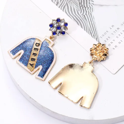 Vista 4 de Aretes de traje de equitación Derby con purpurina de cristal, aretes colgantes para mujer