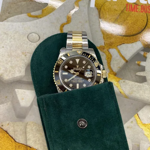 Vista 5 de Bolsa de reloj de terciopelo verde con inserto y paño de microfibra de primera calidad paquete de 5