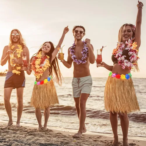 Vista 5 de Wettarn 12 faldas hawaianas de hierba hula para niños, faldas tropicales de hula para fiesta de Luau, disfraz hawaiano para niñas, Color de paja.