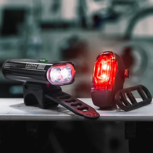 Vista 6 de LEZYNE Connect Smart 1000XL y KTV Drive Pro - Combo de luz de ciclismo inteligente Faro de aluminio CNC de 1000 lúmenes y kit de luz trasera gran