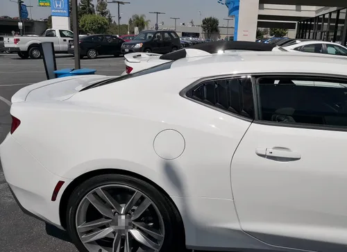Vista 3 de iJDMTOY Ventana lateral trasera izquierda/derecha, con acabado negro para ventanilla lateral trasera, compatible con Chevy Camaro 2016 en adelante