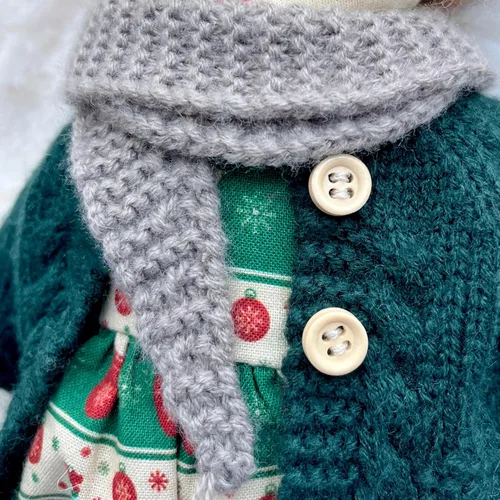 Vista 9 de BlissfulPixie Waldorf - Muñeca de trapo hecha a mano – Peluche de coleccionista personalizado para niños, regalo de cumpleaños con hermosa caja