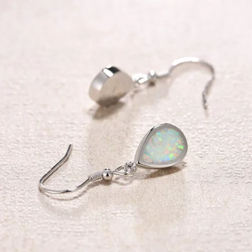 Vista 4 de FANCIME - Aretes colgantes de plata de ley con ópalo de octubre, aretes colgantes de lágrima blancaazul, aretes de gota de piedra natal de octubre