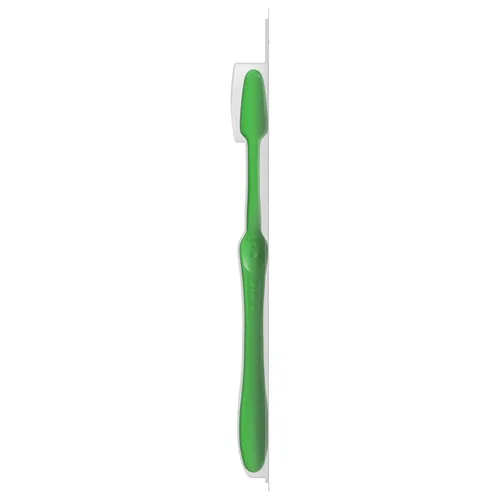 Vista 4 de Cepillo de dientes Naturally Clean de Tom's of Maine, Mediano
