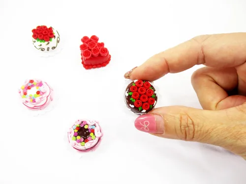 Vista 5 de Casa de muñecas Miniaturas Alimentos Mixtos 5 Rose Flower Cake 0.787 in Supply Cakes 13382 Mixed rose flower cakes clay food, mini 5 pieces 20mm