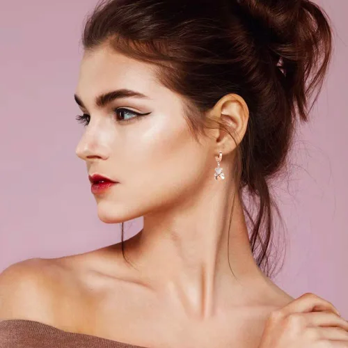 Vista 6 de Aretes colgantes de acero inoxidable con diseño de oso de peluche para mujeres y niñas, Acero inoxidable, No es una piedra preciosa