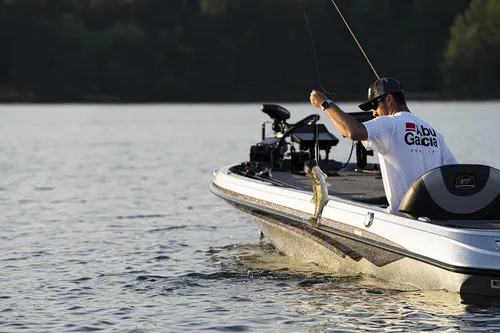 Vista 2 de Abu Garcia Ambassadeur 7000 Baitcast Combo