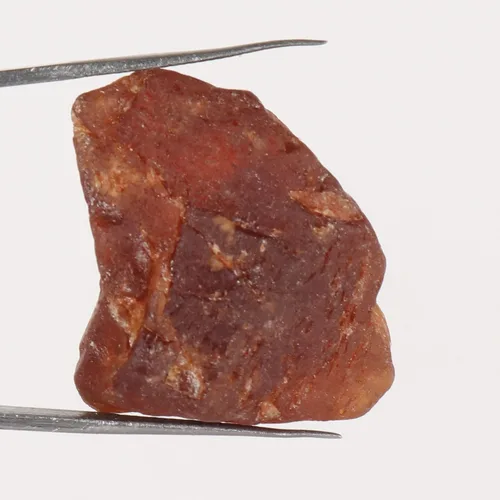 Vista 3 de GEMHUB 75.2 CT Granate Rojo Raro Cristal Curativo Natural Raw Lapidario Cabbing Granate áspero Schorl Gema