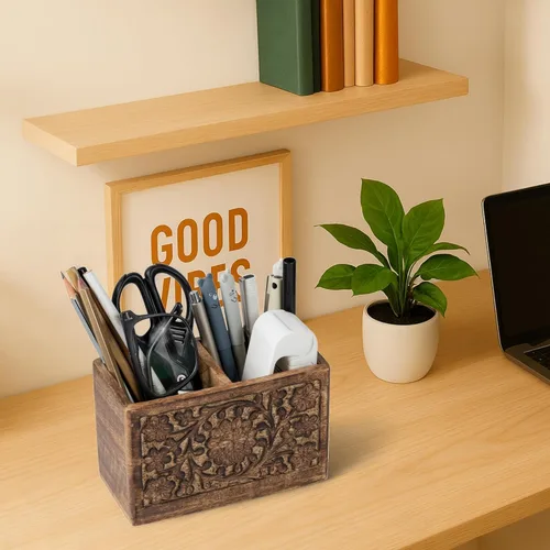 Vista 3 de Mie Creations Soporte rústico para lápices con 2 ranuras para organizador de escritorio, soporte de madera tallada a mano para mesa de escritorio