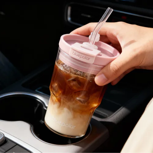 Vista 2 de Vasos de café helado con tapas y popotes, aptos para portavasos de automóvil, vasos portátiles a prueba de fugas para cerveza fría, jugo y batido