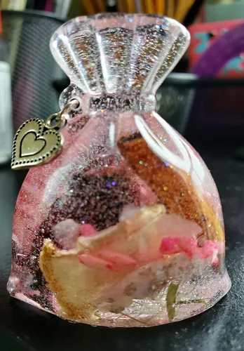 Vista 3 de Resin Love Drawing Mojo Bag for Hoodoo Rootwork Conjure Witchcraft